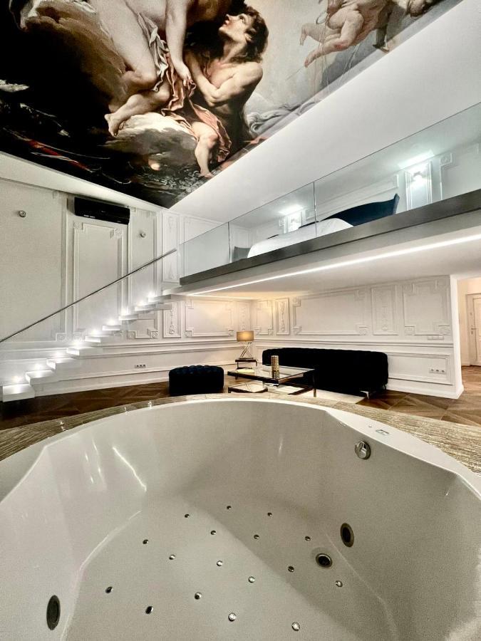 דירות בודפשט Vip Jacuzzi Luxury מראה חיצוני תמונה